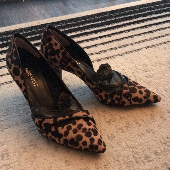 Nine West Animal Print Leopard Faux Fur Pumps - Picture 5 of 9